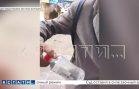 Хозяева магазина, подозреваемые в продаже бодяги, пытаясь смыть улики, набросились на журналистов
