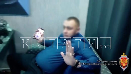 Мошенник, который под видом сотрудника ФСБ вымогал долг в миллион рублей, пытается выйти на свободу