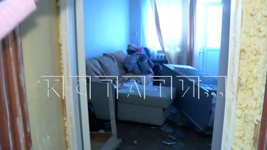 Банда подростков громит комнаты в общежитии и вымогает деньги