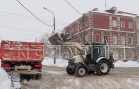 Из-за обильных снегопадов коммунальщики переведены на круглосуточный режим работы
