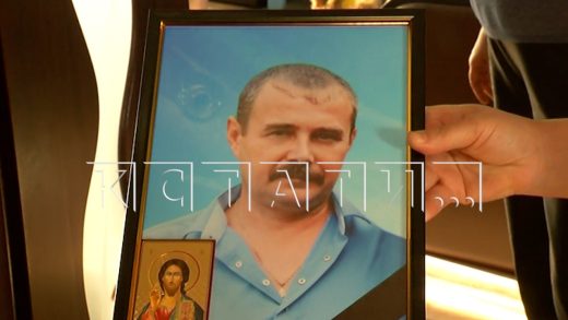 Многодетный отец поехал один кататься на снегоходе, застрял в овраге и замёрз насмерть