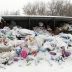 Несмотря на почищенные дороги региональные оператор не вывозит мусор со дворов