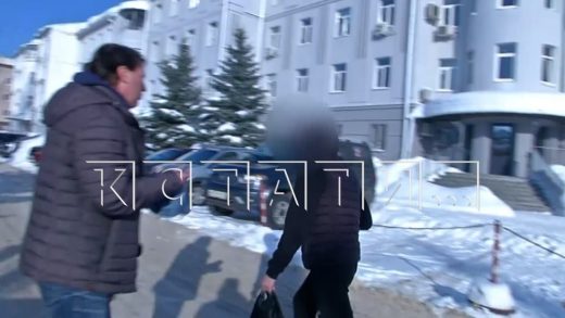 Дети и взрослые, несколько дней истязавшие безобидную пенсионерку, оказались на скамье подсудимых