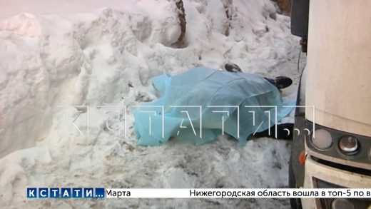 Подростков, которые залезли в заброшенный дом, завалило бетонными плитами, один погиб