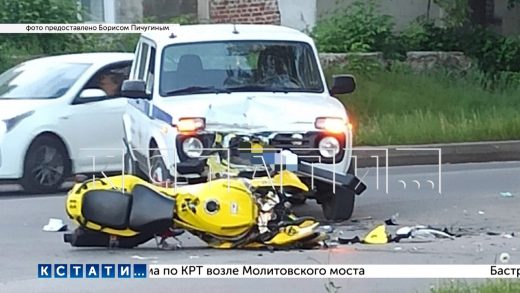 Мотоциклист, ставший инвалидом из‑за сотрудницы полиции, пытается привлечь её к ответственности