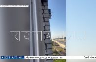 Жители дома, треснувшего во время строительства новой развязки, не дождались обещанного ремонта Жители дома, треснувшего во время строительства новой развязки, не дождались обещанного ремонта