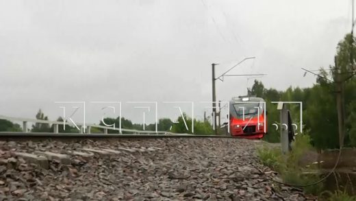 18‑летнего юношу на велосипеде затянуло под проходящий поезд, и он погиб