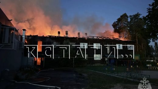 Десятки человек остались без квартир из‑за пожара в Володарском округе