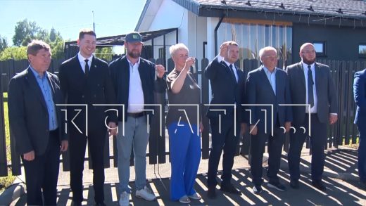 В Шахунье трое молодых специалистов получили ключи от новых домов