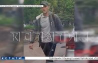 Вредитель с ножом протыкает колёса и царапает машины в Щербинках Вредитель с ножом протыкает колёса и царапает машины в Щербинках